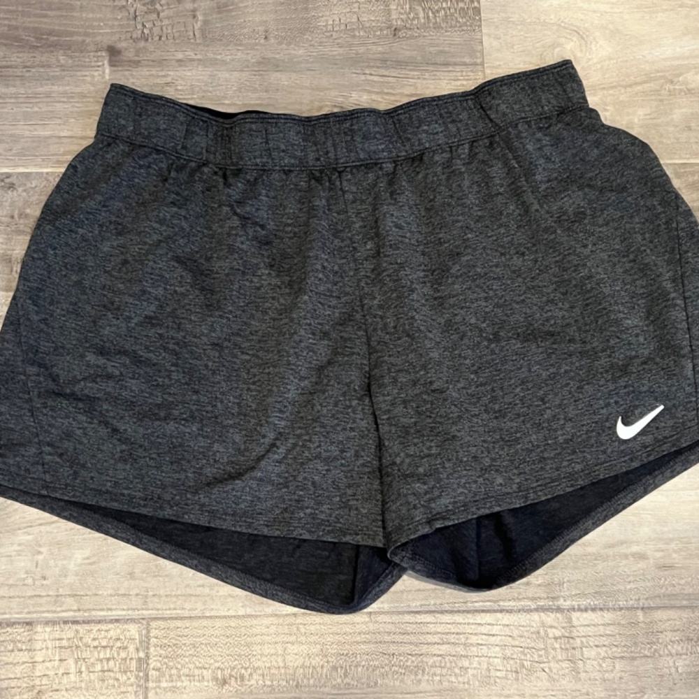 Nike Dri-Fit gray Poly Nylon blend activewear shorts size XL ( 12 14 16)workout - Picture 4 of 7